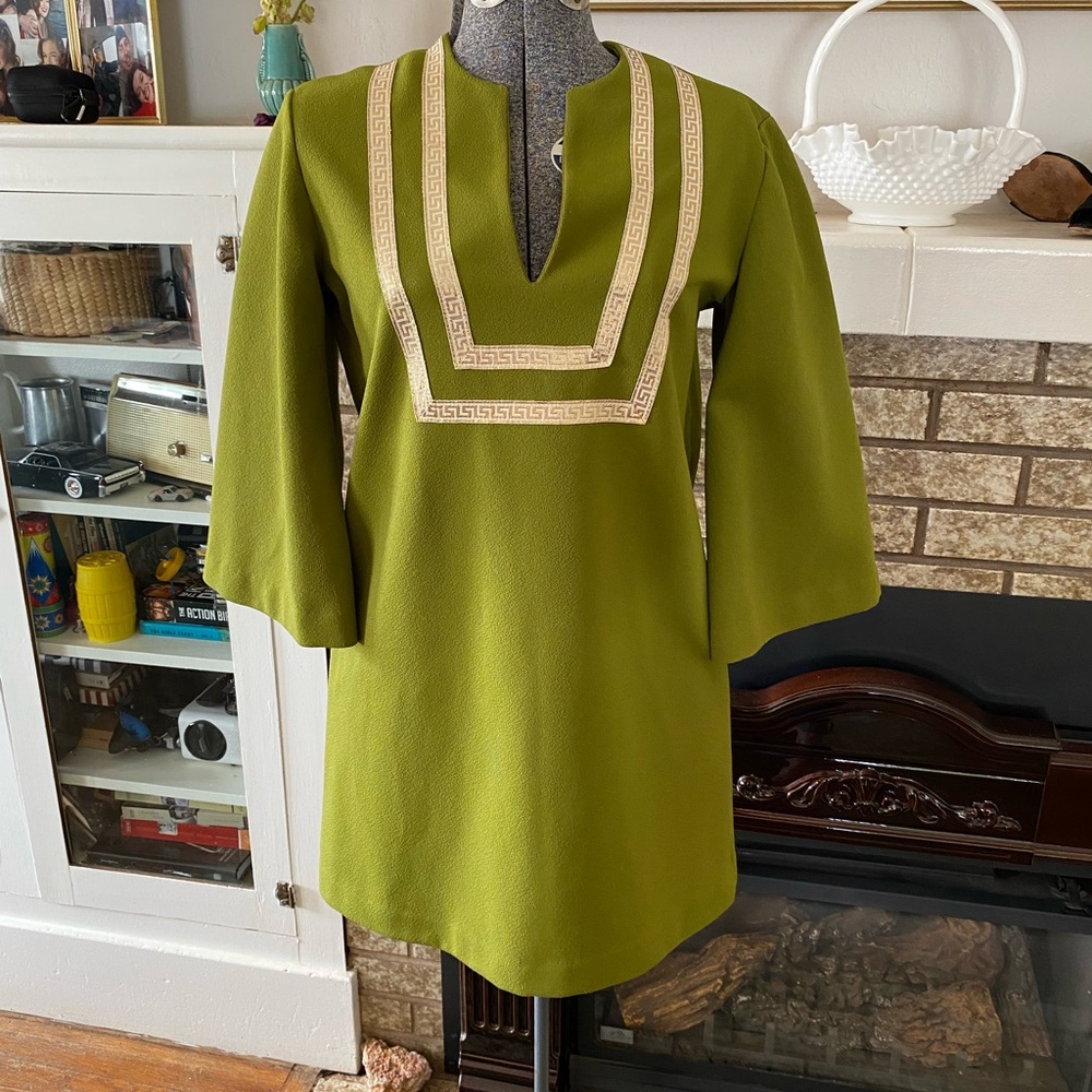 1960’s chartreuse knit mini dress